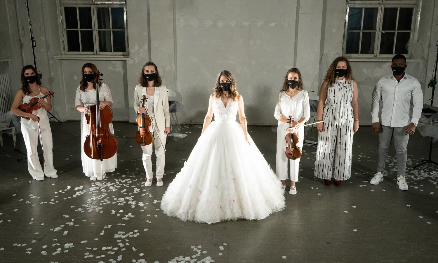 Musik und Menstruation vereinbart: “Dialogue with a rose“
