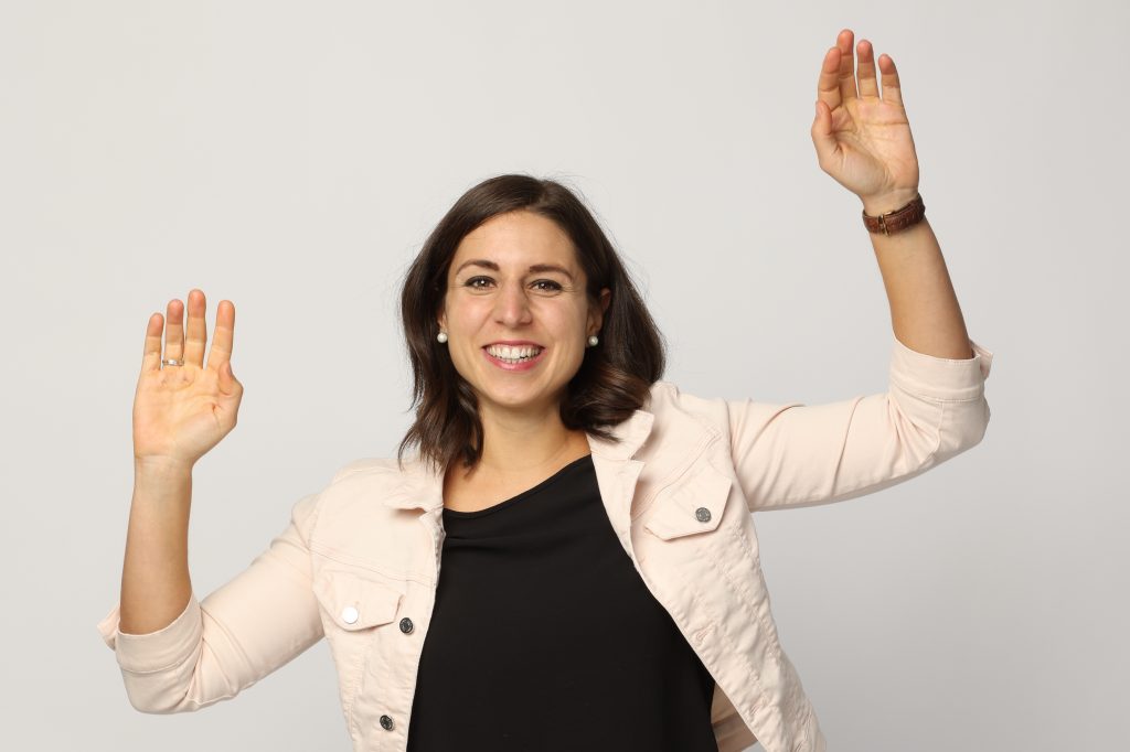 Fertility Awareness, Melanie Weilenmann, Vulvani Fertility Awareness, Zyklus und Fruchtbarkeit, Onlinekurs Fertility Awareness, Onlinekurs Zyklus und Fruchtbarkeit, Onlinekurs Fruchtbarkeit, Fruchtbarkeitswahrnehmung, natürliche Verhütung, Methoden der Fruchtbarkeitswahrnehmung, Periode zurück, Kinderwunsch, unerfüllter Kinderwunsch, natürlich zum Kind, Zyklusbeobachtung, Körperbewusstsein, Melanie Weilenmann, Vulvani